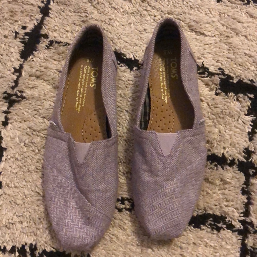 Toms Shoes